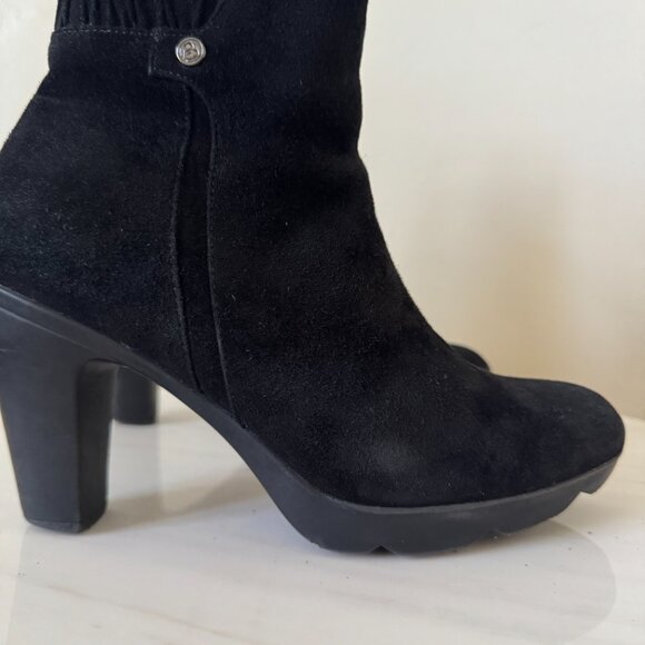 Blondo Loann Ankle Booties, AquaProtect Black Suede, Size 7.5 - Picture 7 of 15